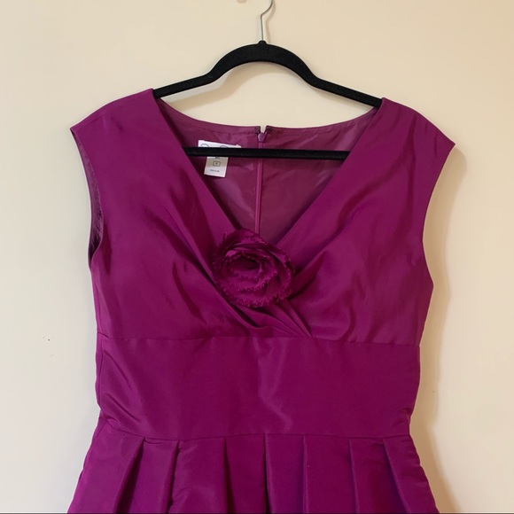 Oscar de la Renta Size 8 Silk Taffeta Party Dress w/ Handmade Flower Detail - Picture 2 of 15